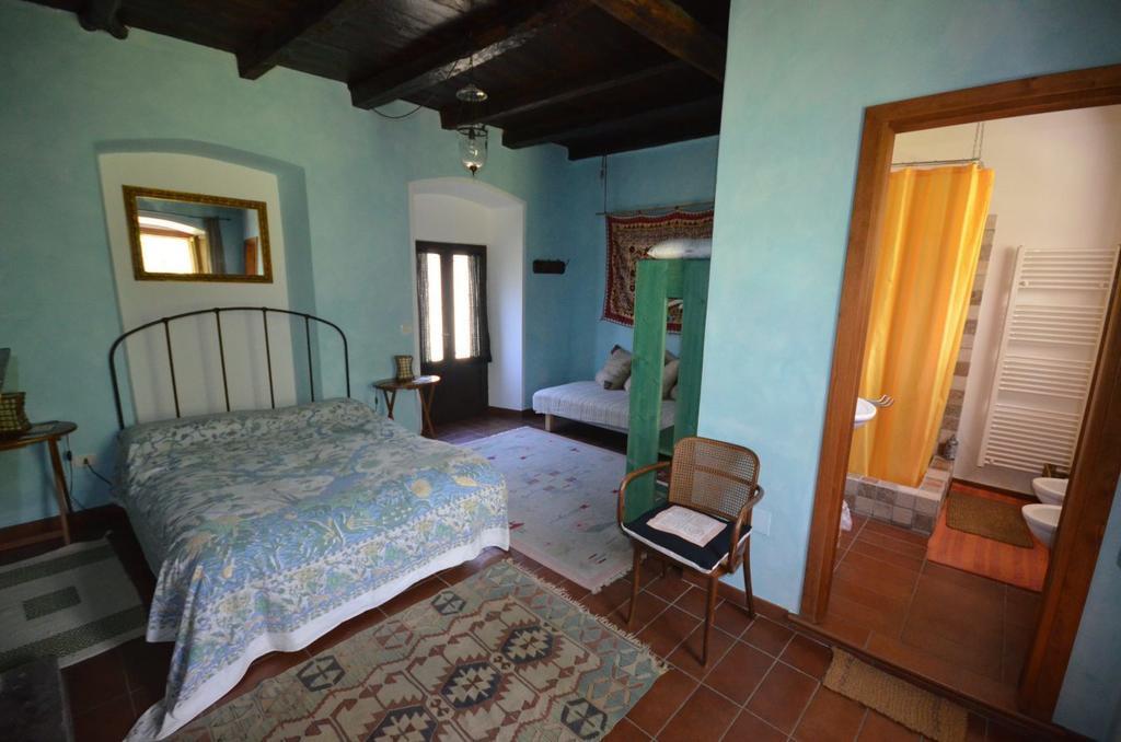 B&B L'Isola Piantedo Rum bild