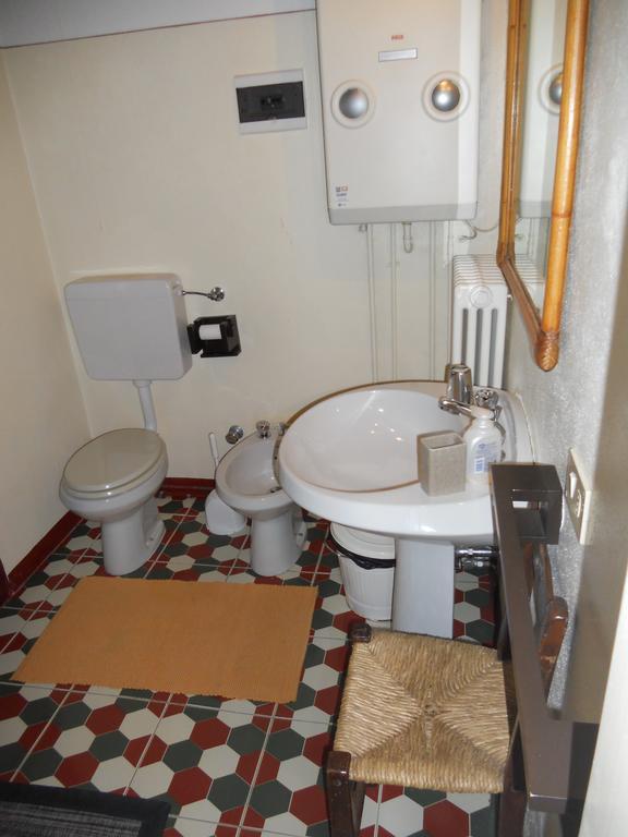 B&B L'Isola Piantedo Rum bild