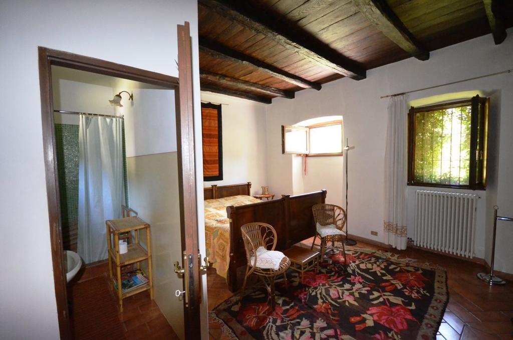 B&B L'Isola Piantedo Rum bild